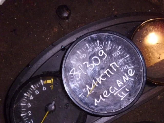 Панель приборов Renault Megane III (2008—2014)