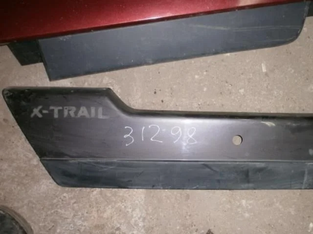 накладка обшивки багажника Nissan X-Trail II (2007—2011) Зад