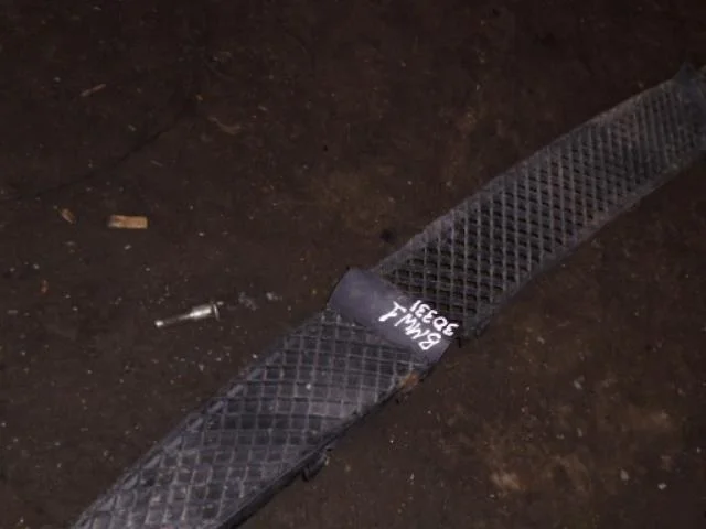 решетка бампера BMW 1 серия E81/E82/E87/E88 рестайлинг (2007—2011) Перед