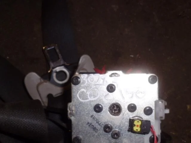 Ремень безопасности Toyota Corolla X (2006—2010) Перед Лево