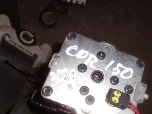 Ремень безопасности Toyota Corolla X (2006—2010) Перед Лево