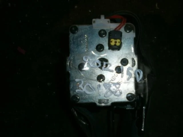 Ремень безопасности Toyota Corolla X (2006—2010) Перед Право