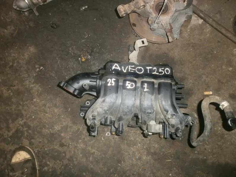 Коллектор впускной Chevrolet Aveo I (2003—2008)