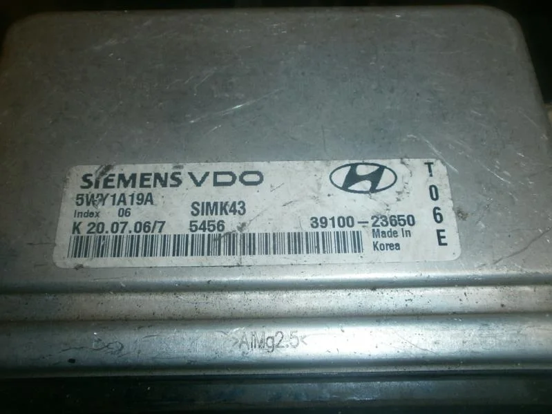 блок управления двс Hyundai Sonata V (2004—2007)