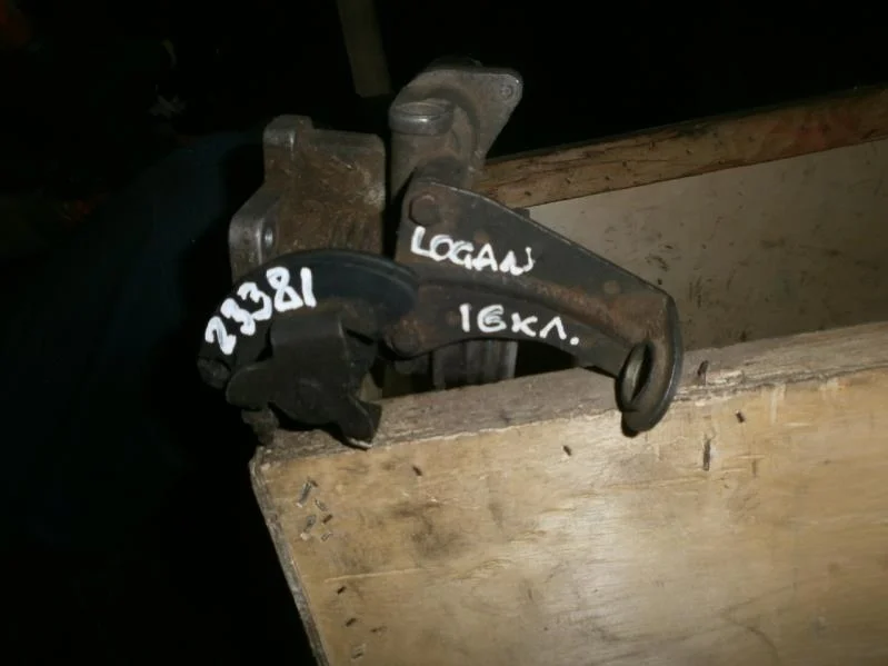 Дроссельная заслонка Renault Megane II (2002—2006)