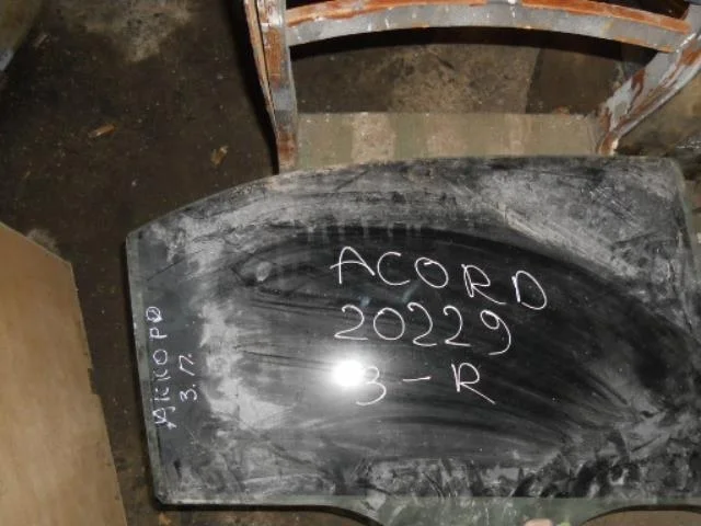 стекло Honda Accord VII (2002—2006) Зад Право