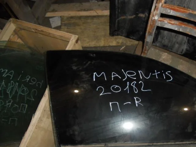 стекло Hyundai Sonata IV рестайлинг (2001—2012) Перед Право