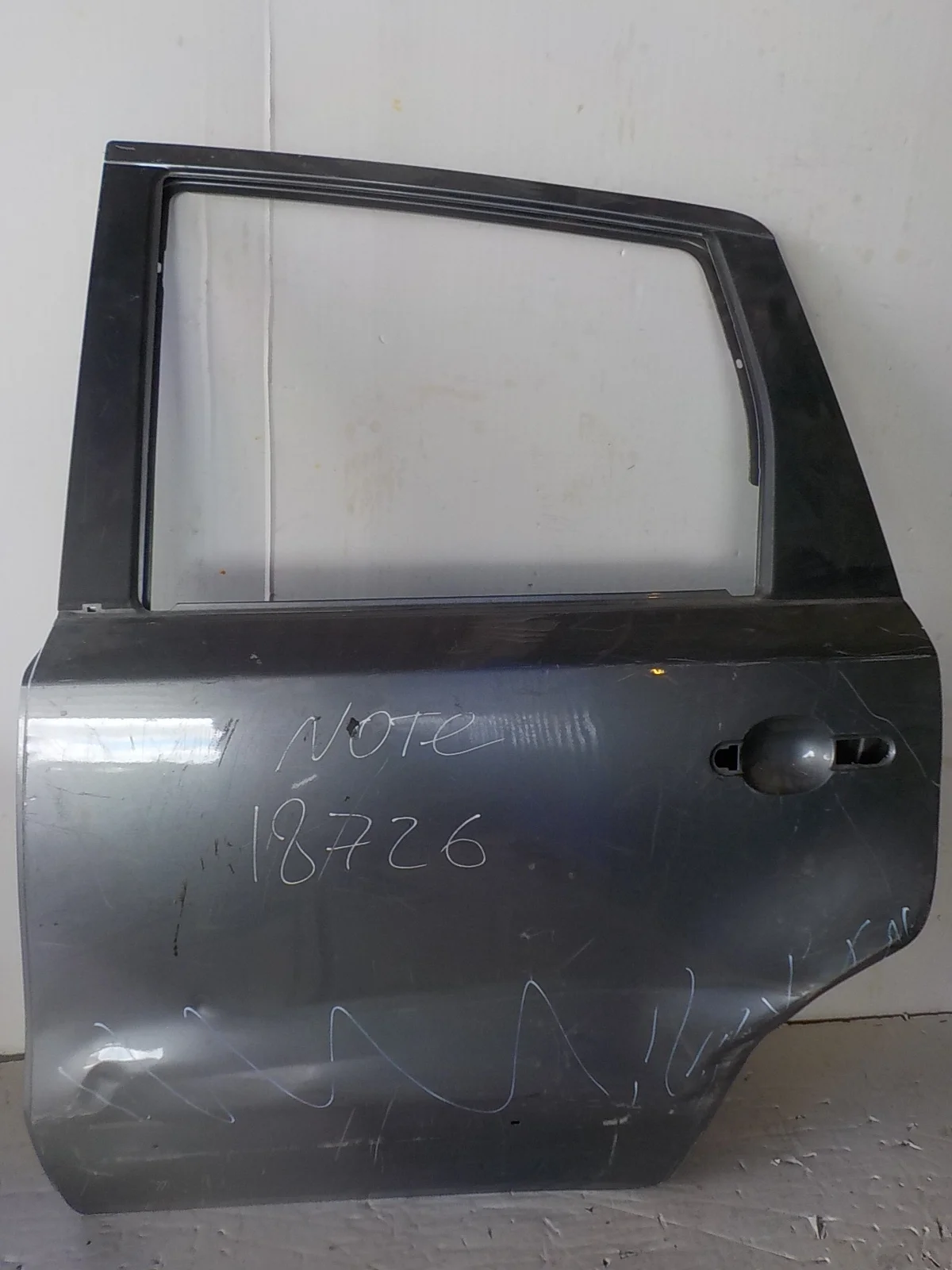 Дверь Nissan Note E11 (2005—2009) Зад Лево