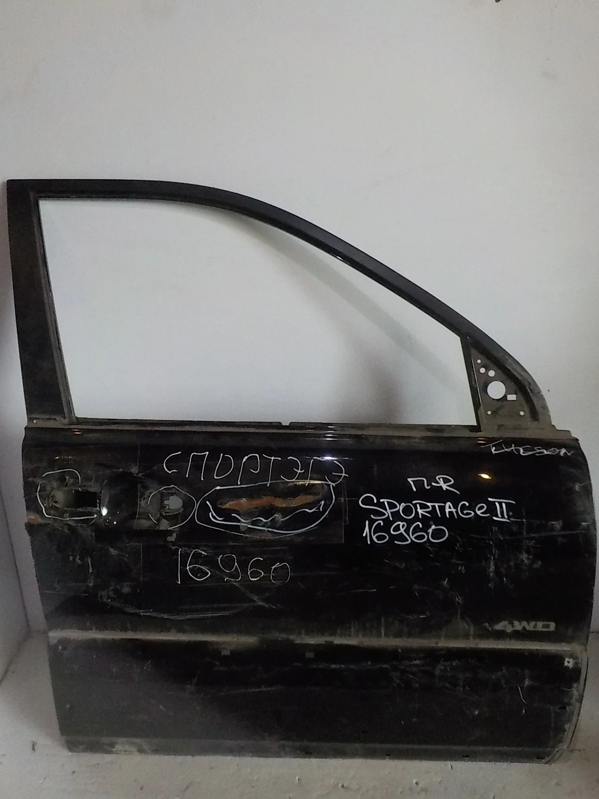 Дверь Kia Sportage II (2004—2008) Перед Право