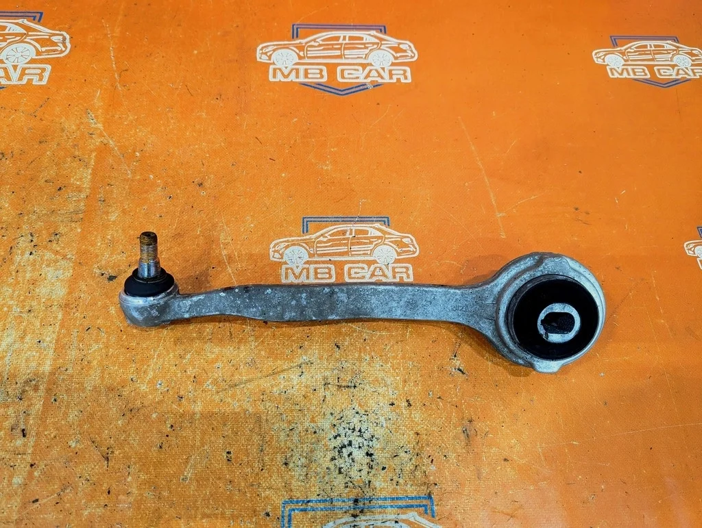 Рычаг передний нижний левый Mercedes-Benz