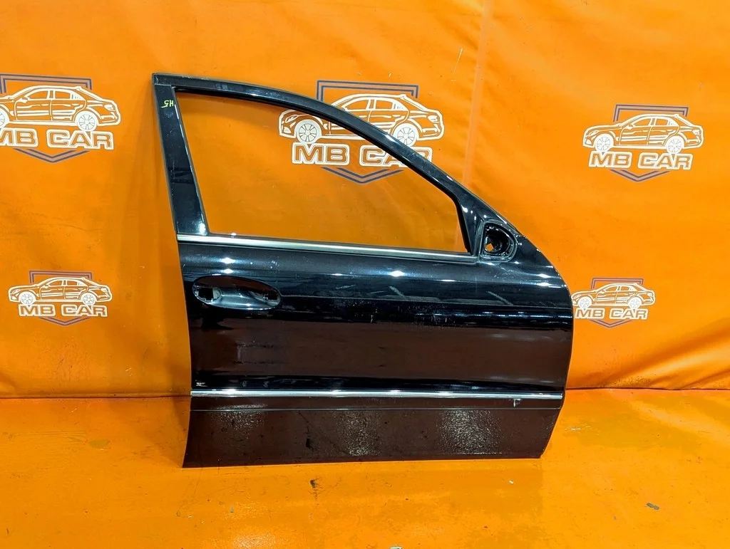 Дверь передняя правая Mercedes-Benz