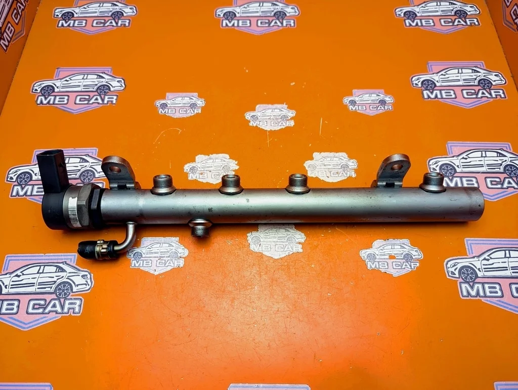 Рампа топливная Mercedes-Benz