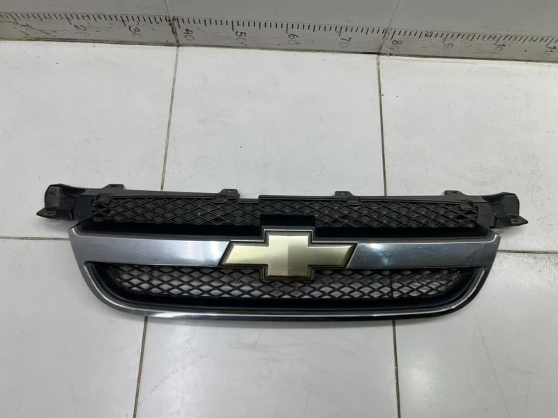 Решетка радиатора Chevrolet Aveo T250 B12D1 2008