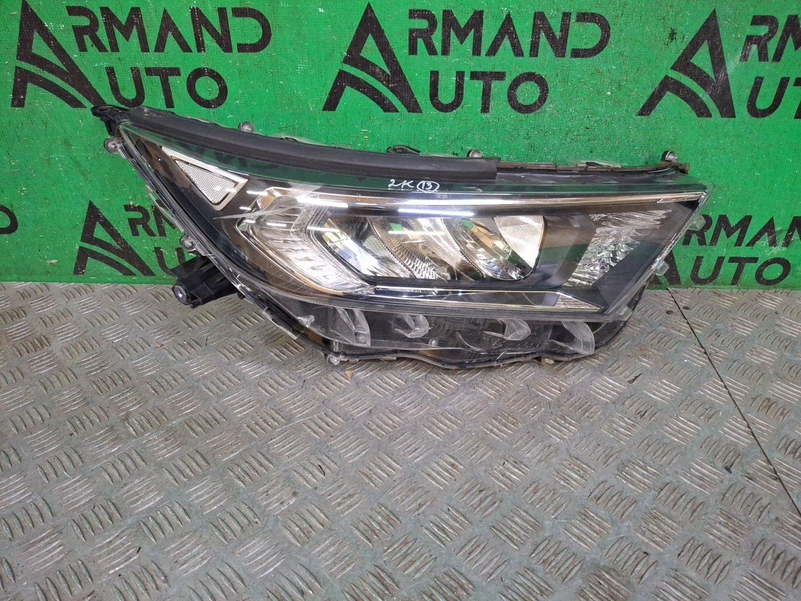 Фара Toyota RAV4 2018-нв 5 XA50