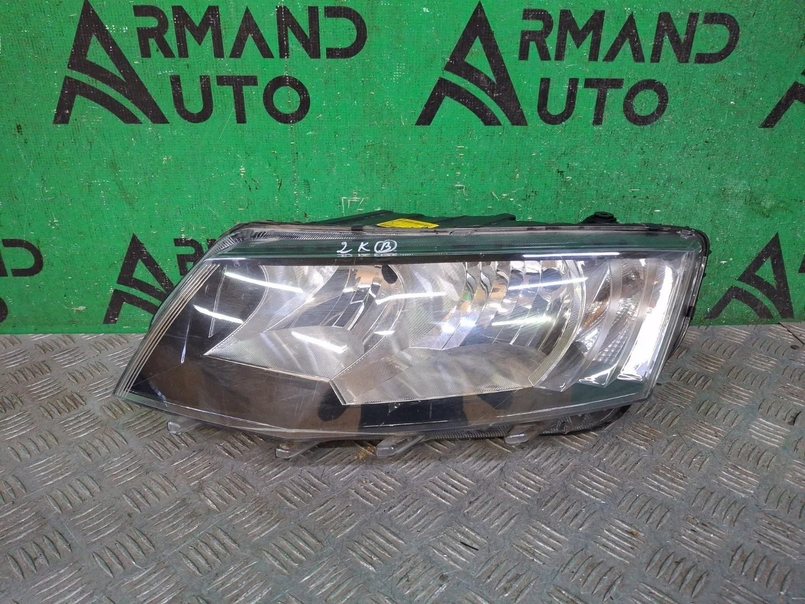 Фара Skoda Octavia 2013-2017 A7 (5E)