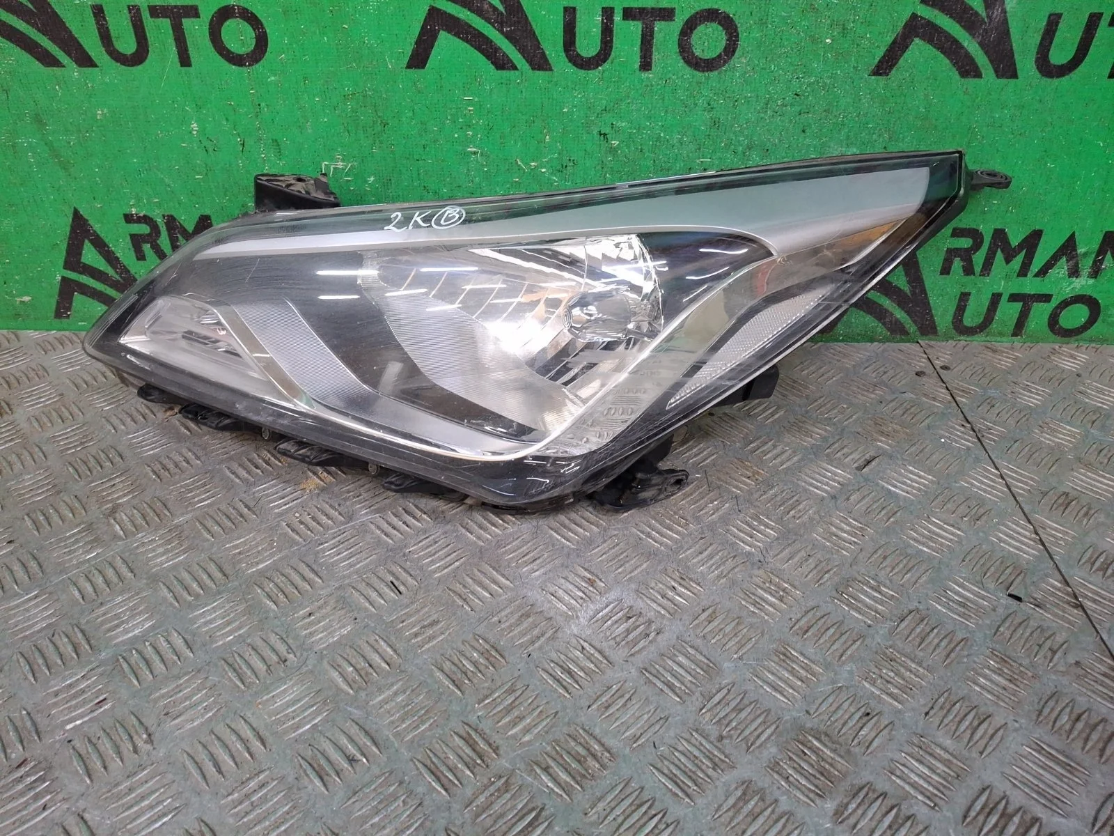 Фара Hyundai Solaris 2014-2017