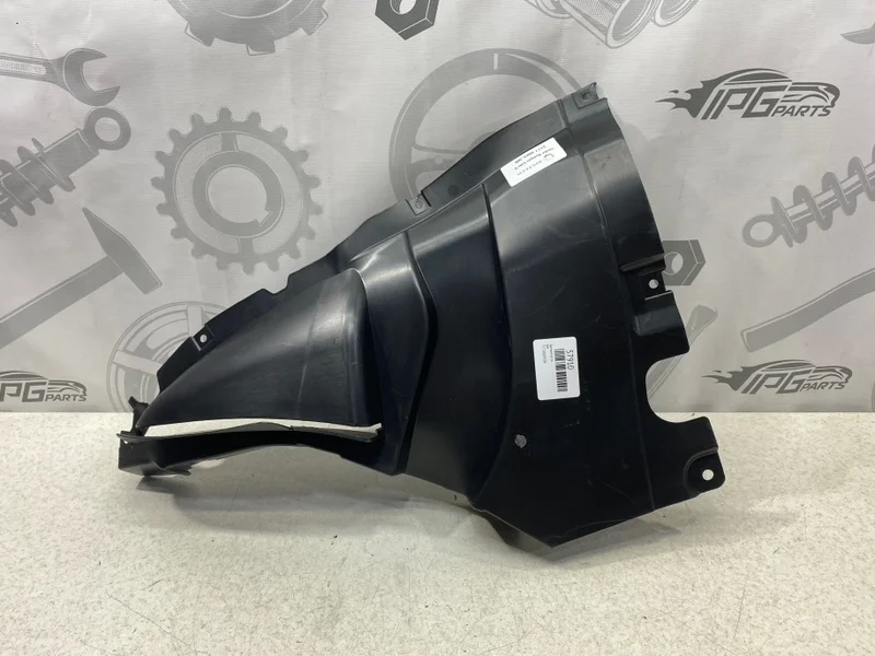 Подкрылок передний правый нижняя часть BMW X5 G05
