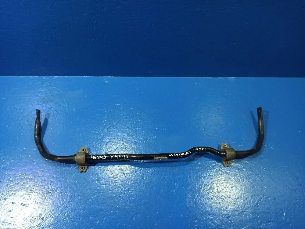 Стабилизатор передний Skoda Octavia II A5 рестайл