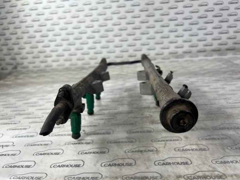 Рампа с форсунками hyundai Tucson 2.7 G6BA