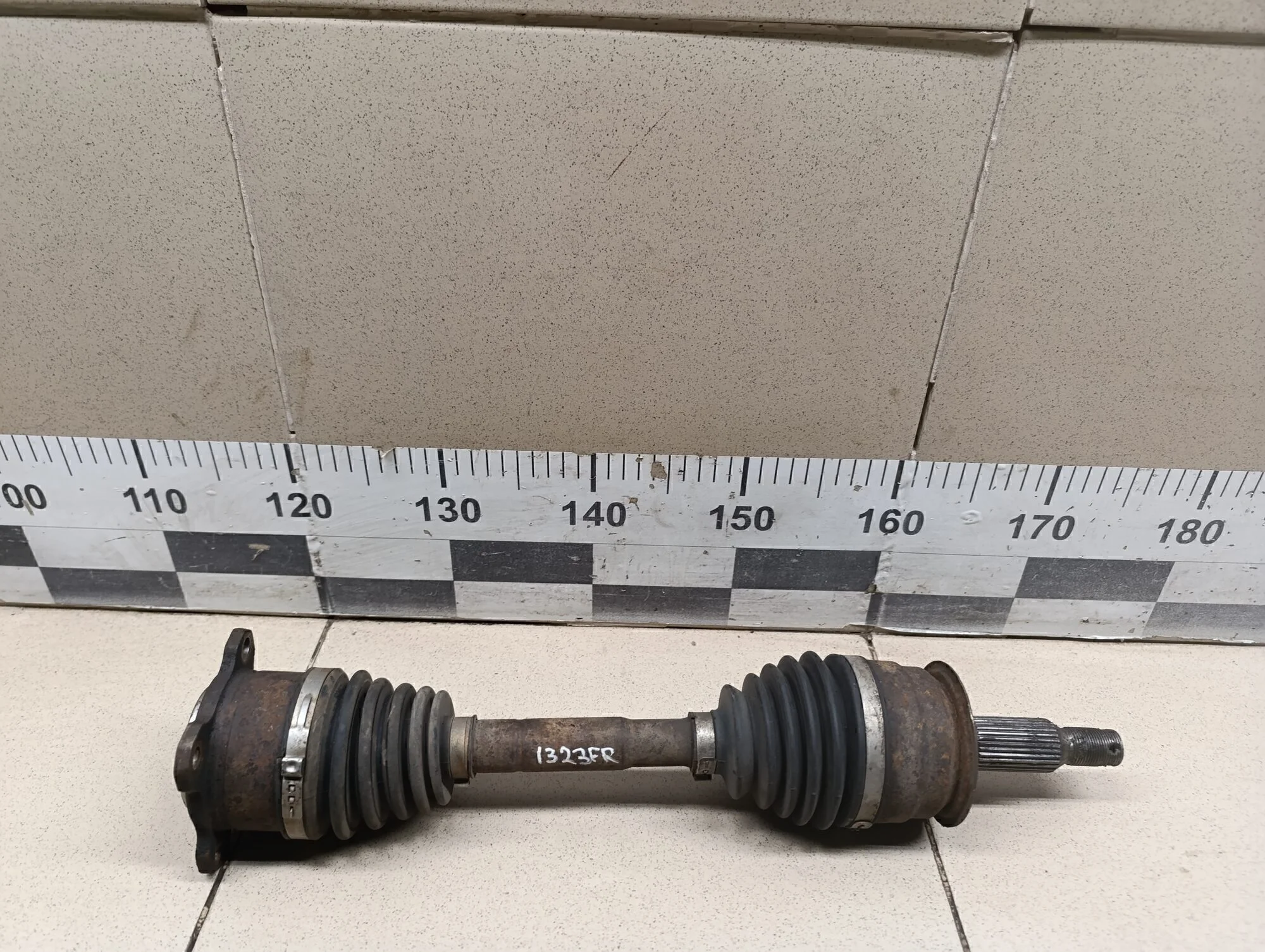 Полуось передняя правая L200 (KB) 2006-2016