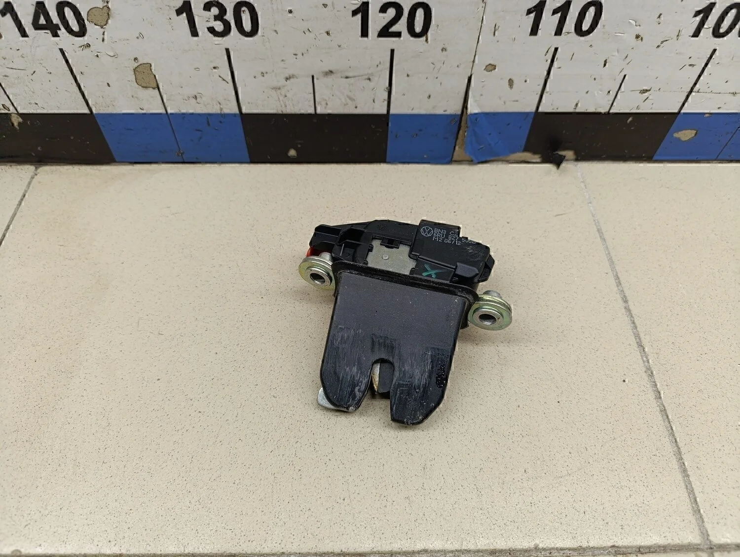 Замок багажника Fabia 1999-2006