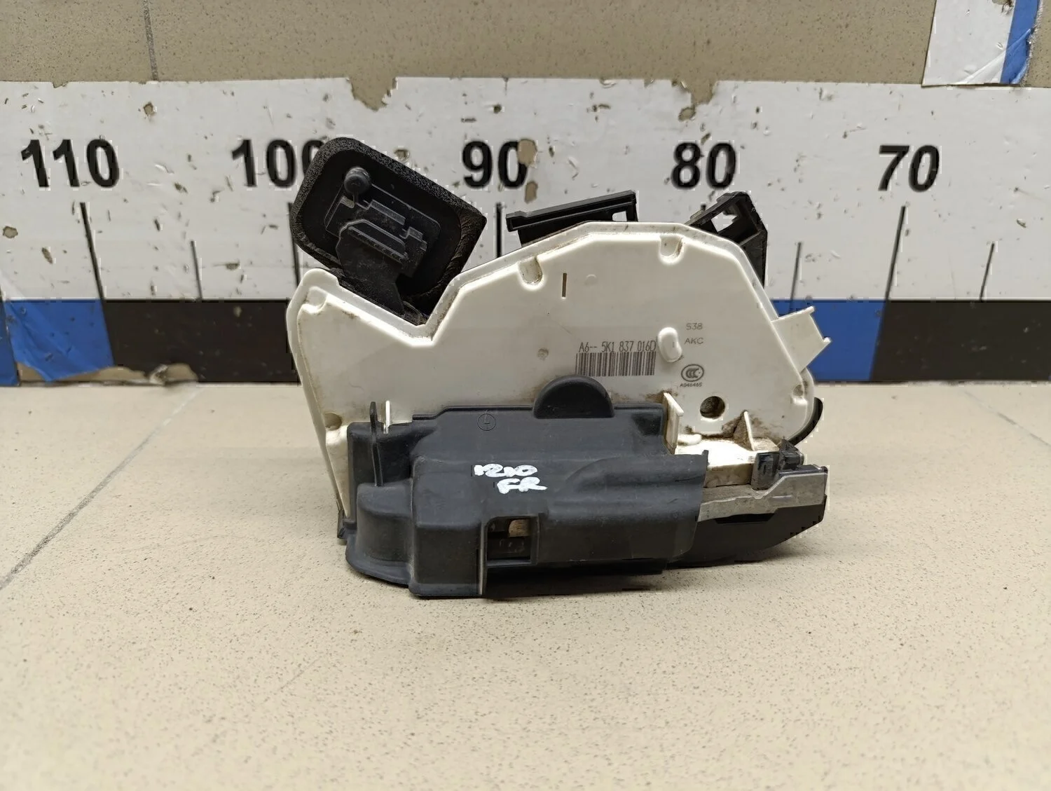 Замок двери передней правой Polo (Sed RUS) 2011>