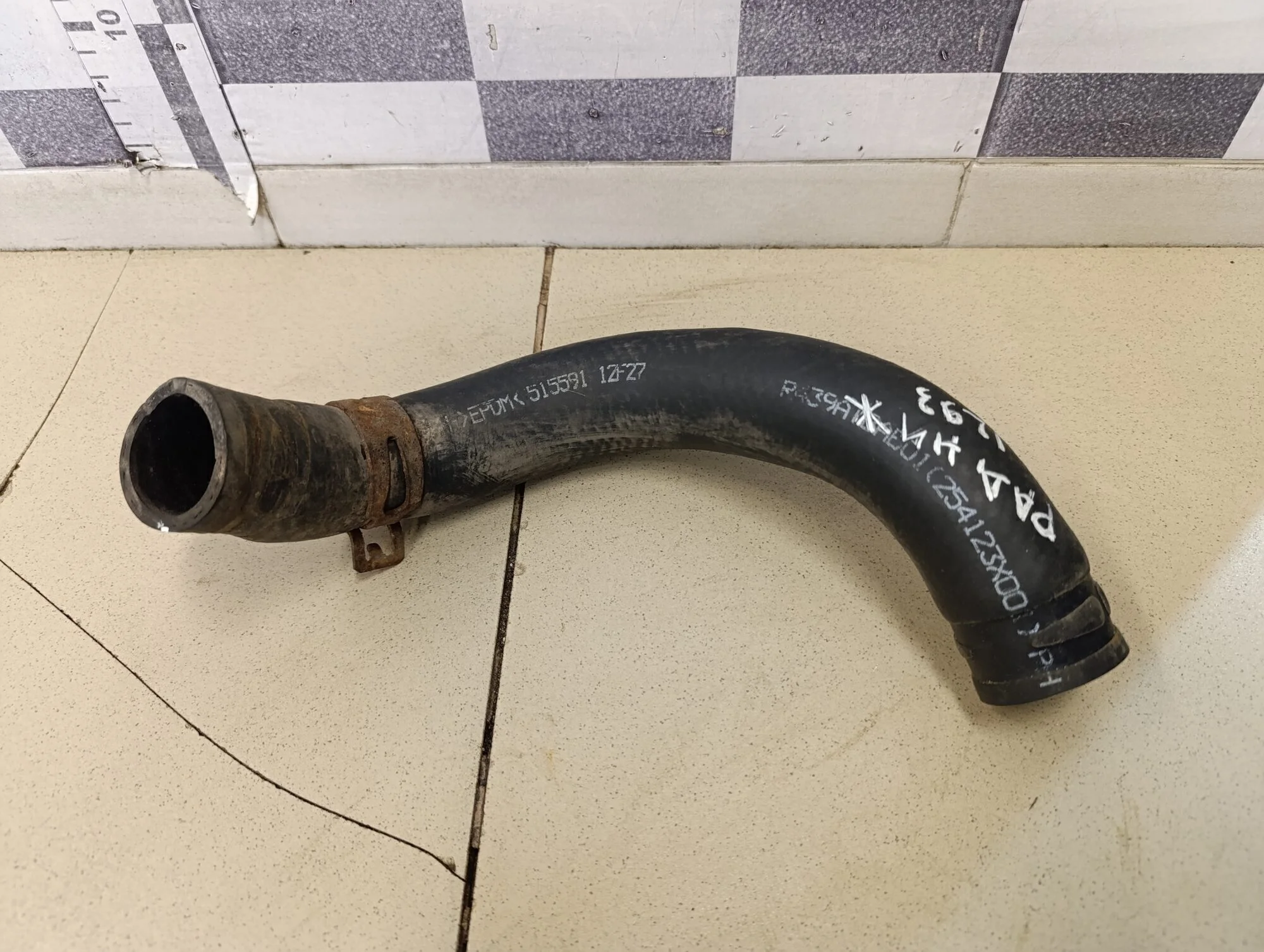 Патрубок радиатора Ceed 2012>