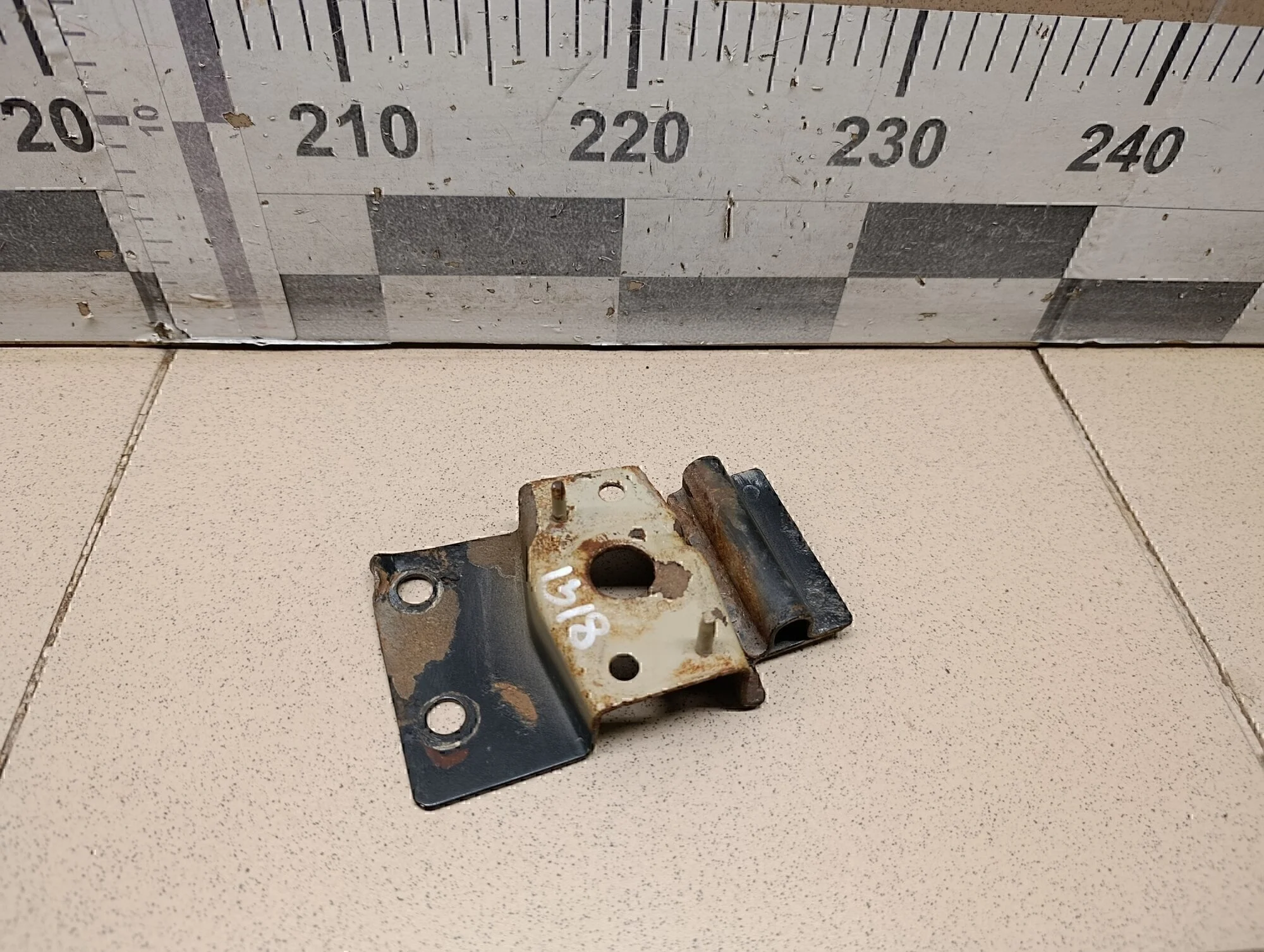 Кронштейн усилителя переднего бампера правый Lacetti 2003-2013