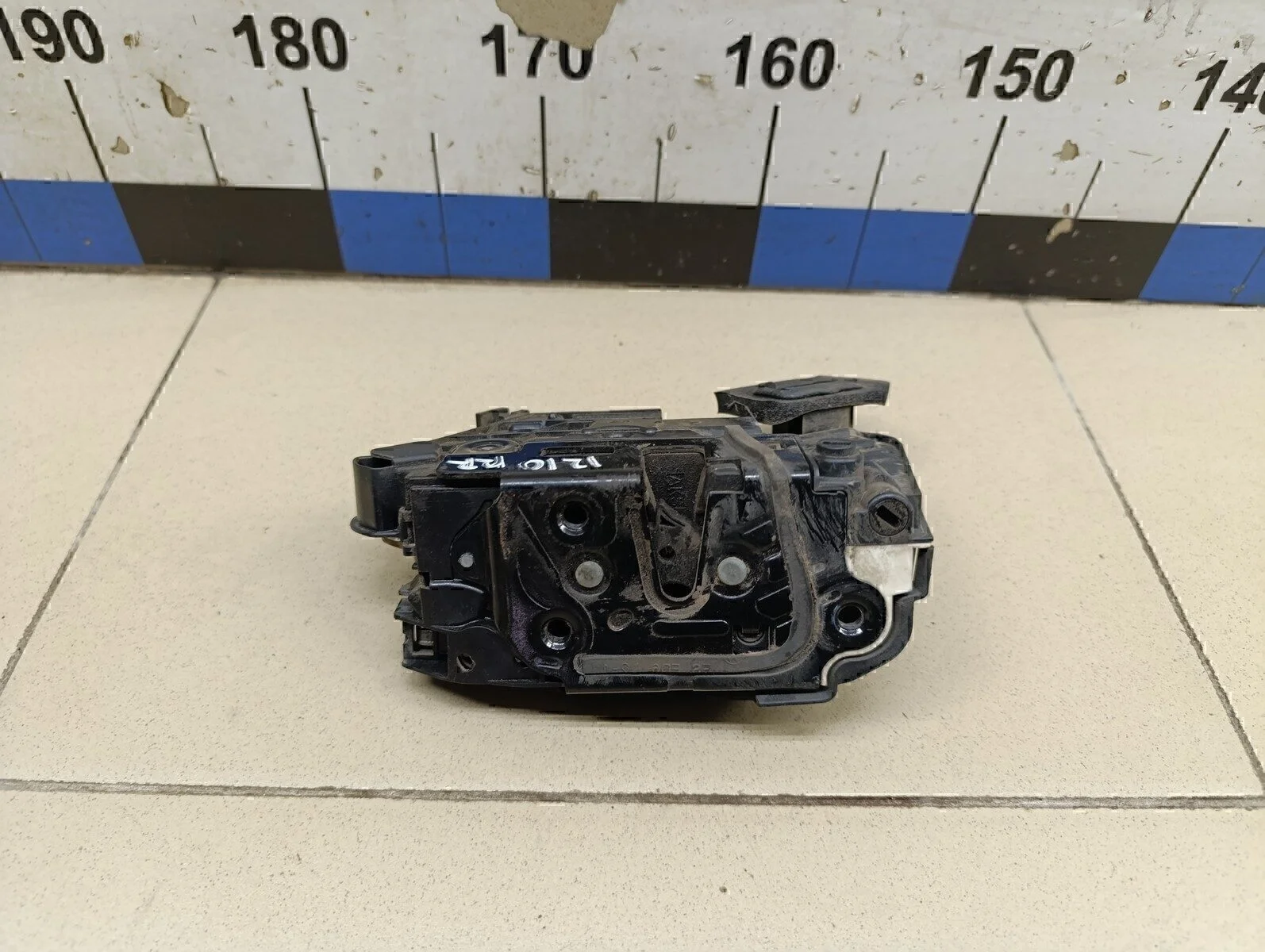 Замок двери задней правой Polo (Sed RUS) 2011>