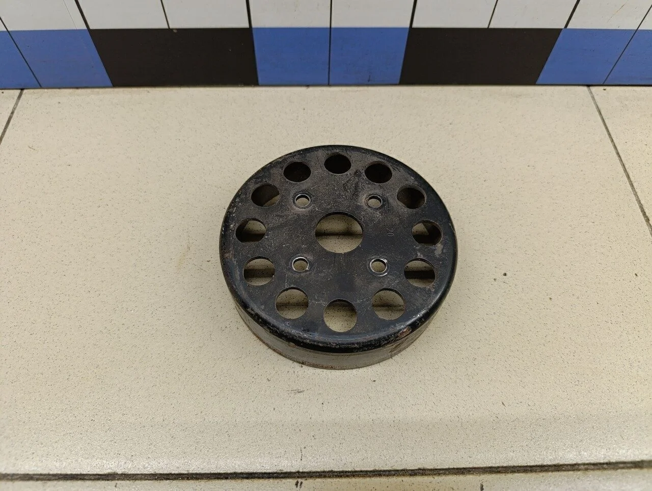 Шкив водяного насоса (помпы) Solaris 2010-2017