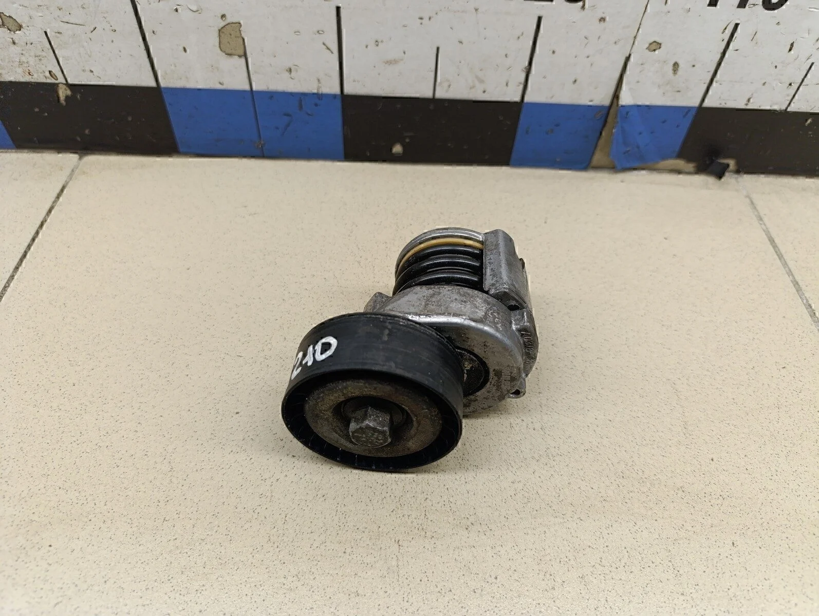 Натяжитель ремня Passat [B6] 2005-2010