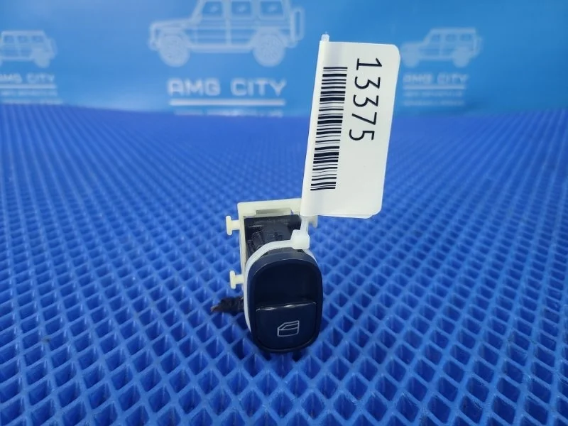 Кнопка стеклоподъемника Mercedes C-Class A2038200210 W203