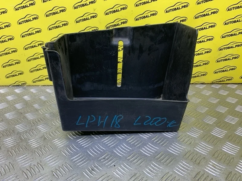 Короб аккумулятора Mitsubishi L200 (2006-2015) 2007 MN179221 2.5 D 4D56