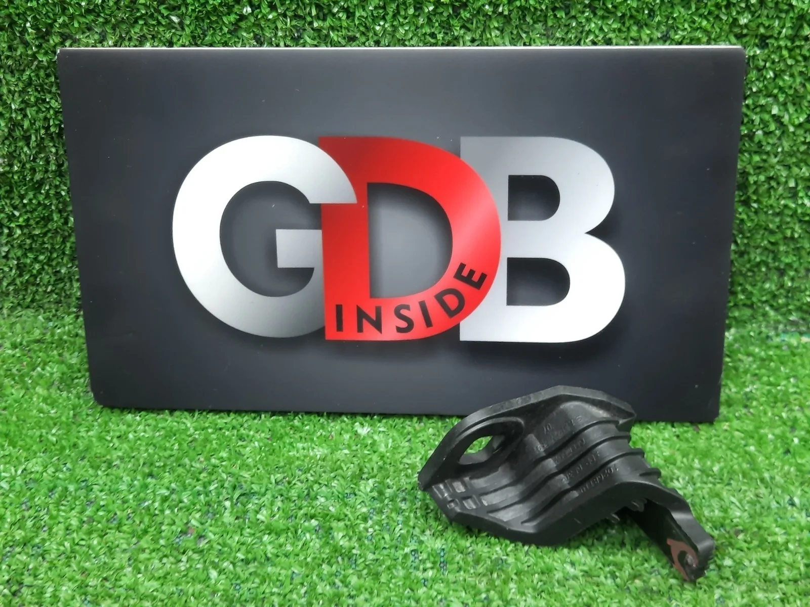 Кронштейн фары BMW 3 series 12.12.2017 51117285597 F30 B48B20A, передний левый