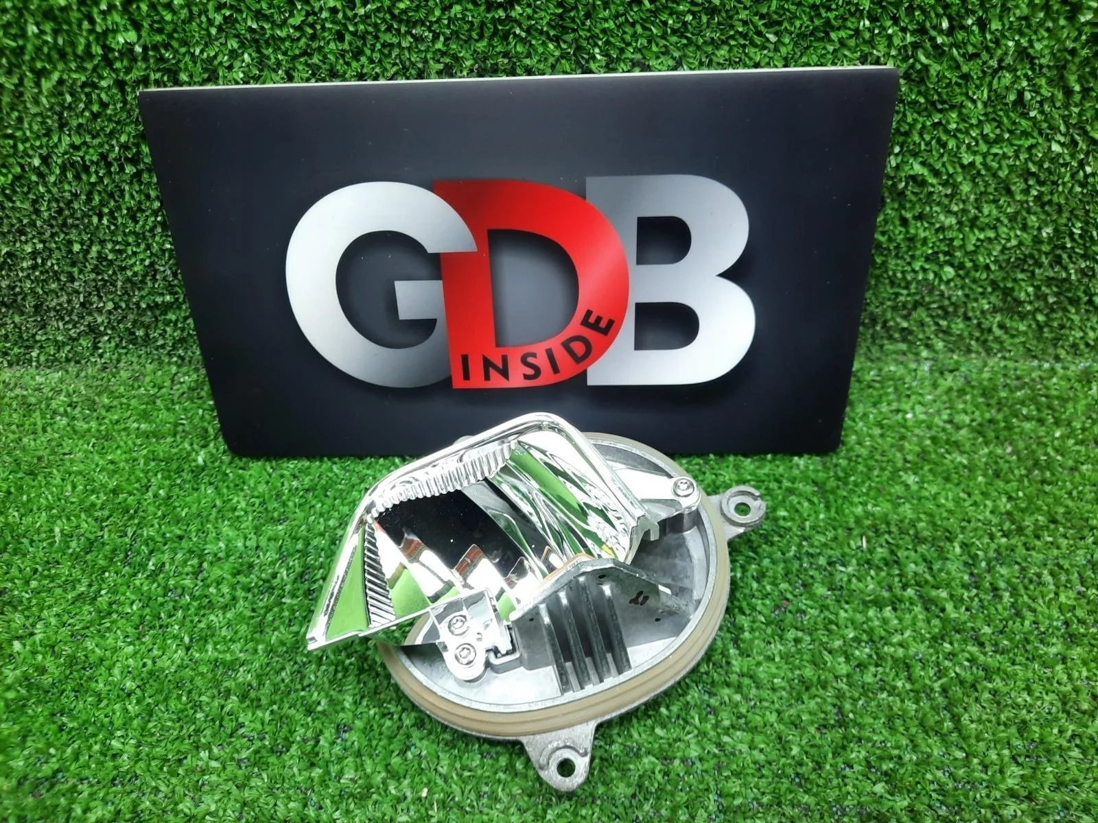 Светодиодный модуль BMW X5 10.07.2015 63117381450 F15 N57D30A, передний правый