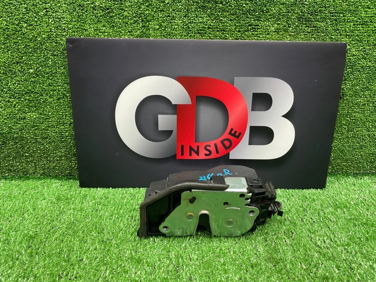 Замок двери BMW X5 17.09.2012 51217202144 E70 N57D30A, передний правый