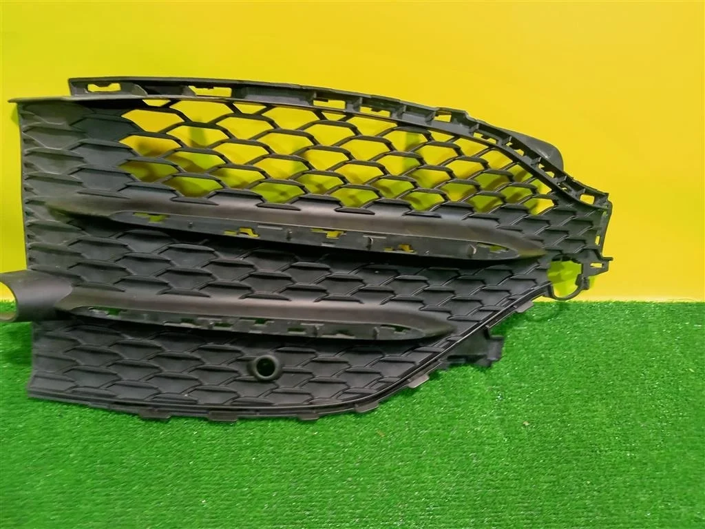 Решетка в бампер правая  MERСEDES BENZ GLE-Class (W167) 2018 A1678857503 21337