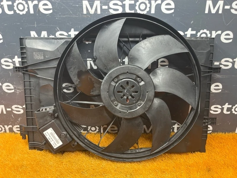Вентилятор радиатора Mercedes-Benz Clk-Class 2004 A2035000293 C209 112.955