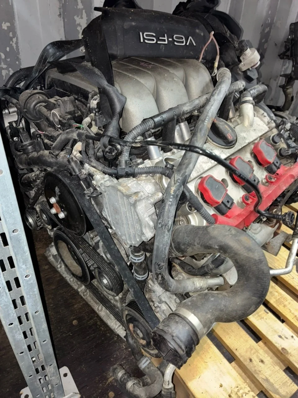 Двигатель в сборе. Audi A6 2012 06E100035 CHVA