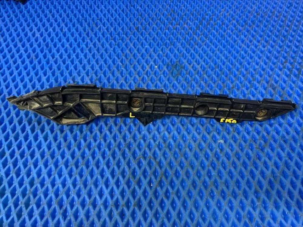 Кронштейн заднего бампера Toyota Corolla X (2006—2010) б.у