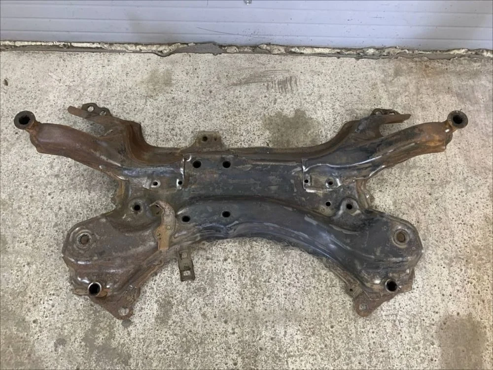 Подрамник передний Toyota Corolla X (2006—2010) б.у