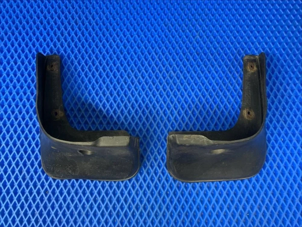 Брызговики задние Toyota Corolla X (2006—2010) б.у