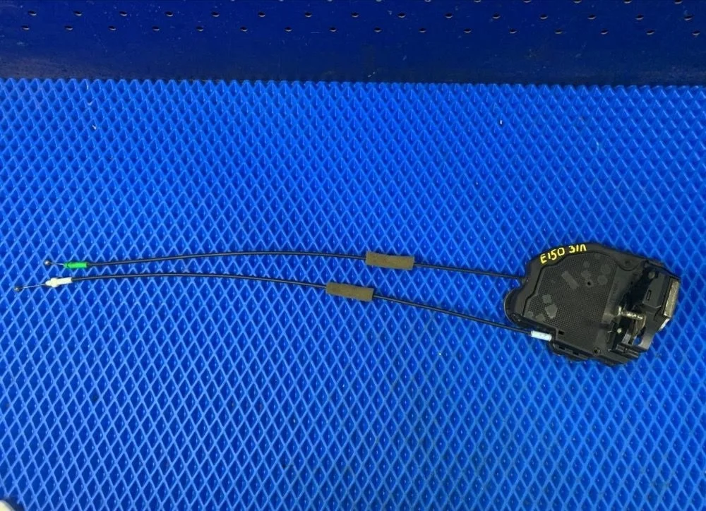 Замок двери задней левой Toyota Corolla X (2006—2010) Toyota Corolla X (2006—2010) CA45, E150, ALA49, ZRE151, XV40, ASV50 2c6122621