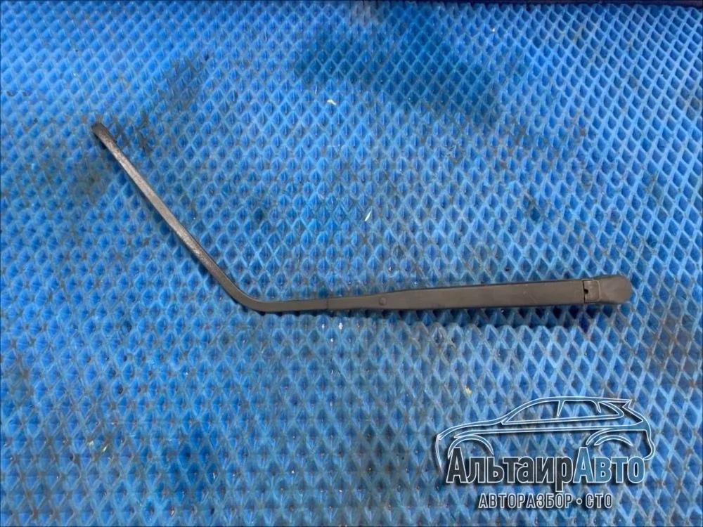 Поводок стеклоочистителя Mitsubishi Pajero IV (2006—2011) б.у