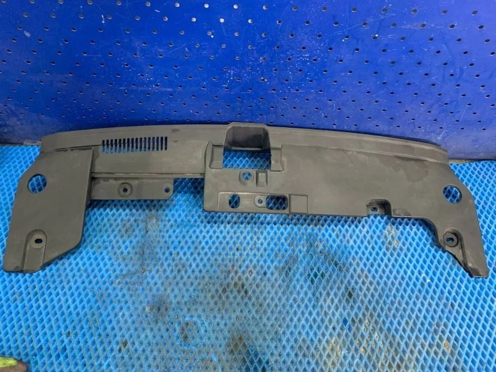 Кожух замка капота Mitsubishi Lancer X (2007—2010) Mitsubishi Lancer X (2007—2010)  OEM0065KZK