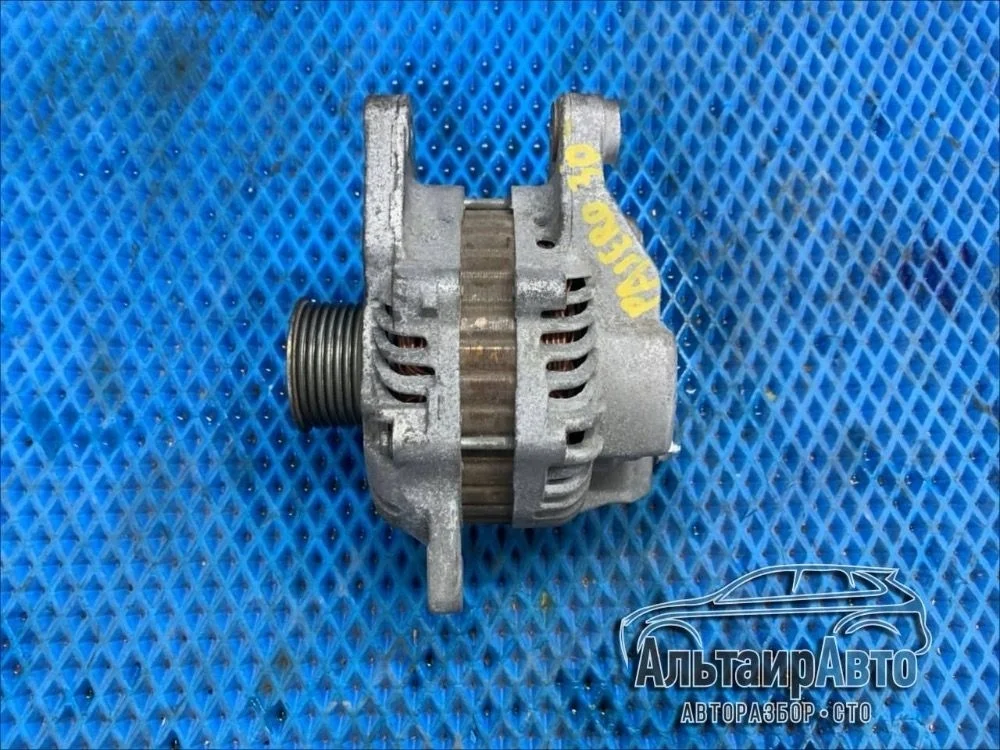 Генератор Mitsubishi Pajero III рестайлинг (2002—2006) Mitsubishi Pajero III рестайлинг (2002—2006) V63W MN163999