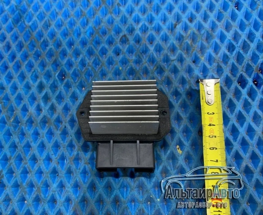 Резистор отопителя Mitsubishi Pajero III рестайлинг (2002—2006) Mitsubishi Pajero III рестайлинг (2002—2006) V93W V97W V98W 4993002110