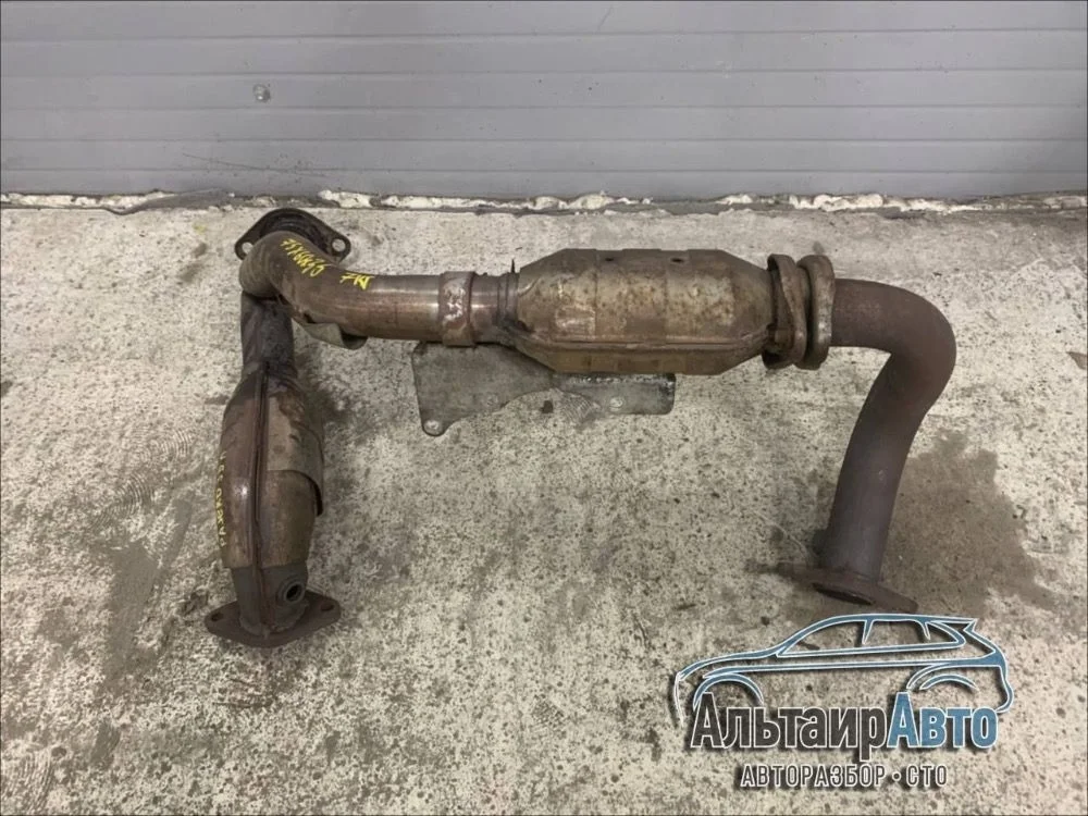 Глушитель приемная труба Mitsubishi Pajero III рестайлинг (2002—2006) б.у