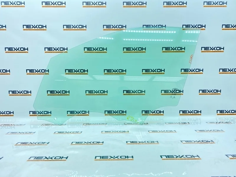 Стекло двери LAND ROVER Discovery Sport 2021 LR080137 L550 2.0 204DTY, переднее левое