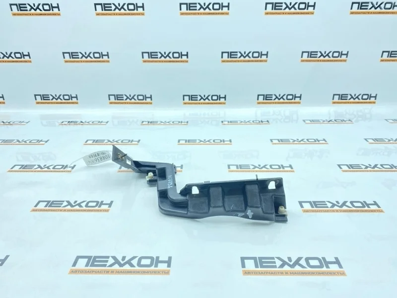 Кронштейн бампера LAND ROVER Range Rover 2013 LR037916 L405 4.4 448DT, задний левый